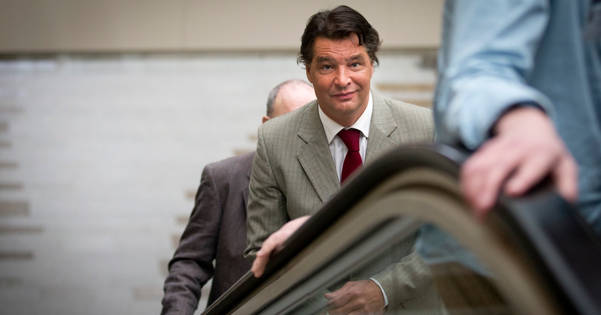 De Roy van Zuydewijn blijft weg bij rechtszaak die hij zelf begon over ...