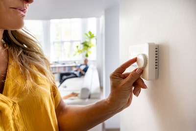 Zet je verwarming later aan: dit kun je nu al doen om gas en geld te besparen