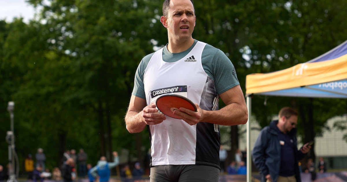 Discuswerper Erik Cadée (42) duikt op bij atletiekwedstrijd: ‘Waarom sta ik hier?’