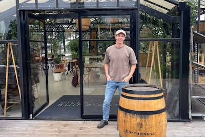Van courgette tot koffie: Bjorn opent nieuwe kaswinkel in Doetinchem