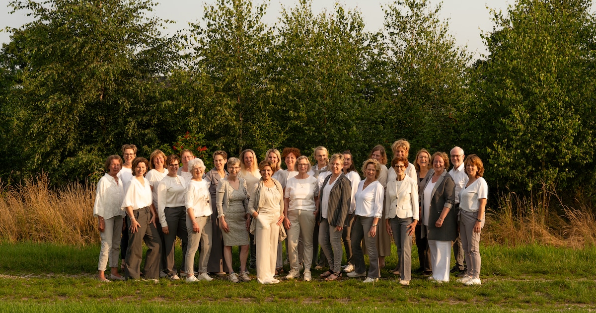 Zanggroep Rhumtas geeft concert in kerk van Beltrum