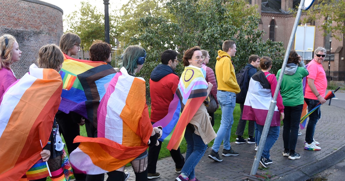 Marjolein (28) hoeft geen partner en loopt mee in Pridewalk Woerden ...