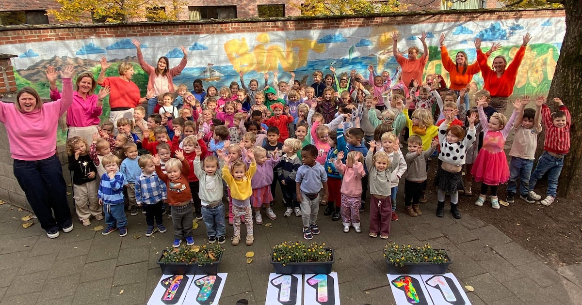 Leerlingen Sint-Catharinaschool zingen en dansen voor verbondenheid bij actie van 11.11.11