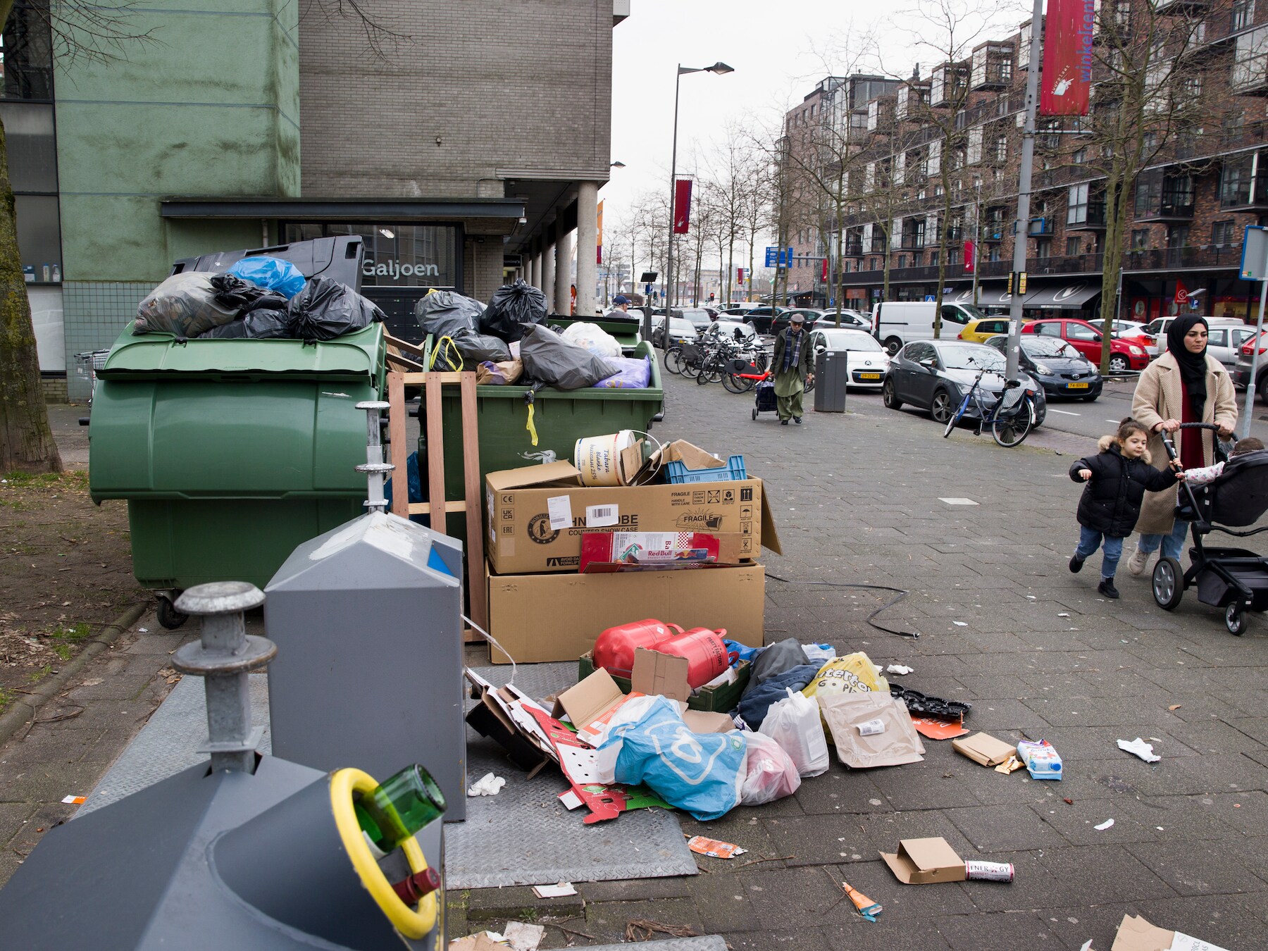 Miljoenen om Rotterdam schoner te krijgen: ‘We zijn rotzooimakers geworden met z’n allen’