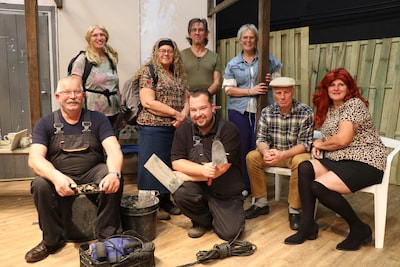 Achterhoeks toneelstuk 'T is een hele klus in Pokkershutte