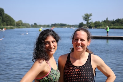 Hoe Nanda (37) haar smetvrees overwon en in het open water mentale rust én een NK-titel vond