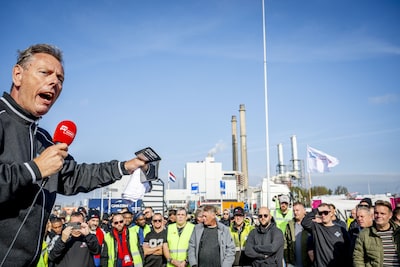Sjorders en werkgevers tekenen vrede: principeakkoord over lonen, nieuwe staking van de baan