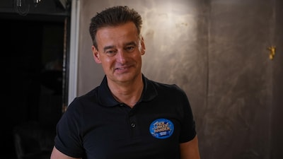 Zien! Klu(n)ssende Amsterdammers op tv in Vier linkerhanden