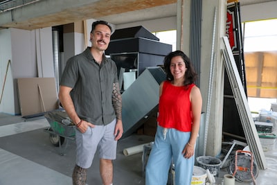 Van vijf broden per week naar een glutenvrij café: Bert en Camila zetten hun droom in Eindhoven neer