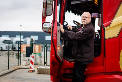 Theo kan thuis zijn truck niet kwijt: ‘En dan noemt Tilburg zich een transportcorridor’