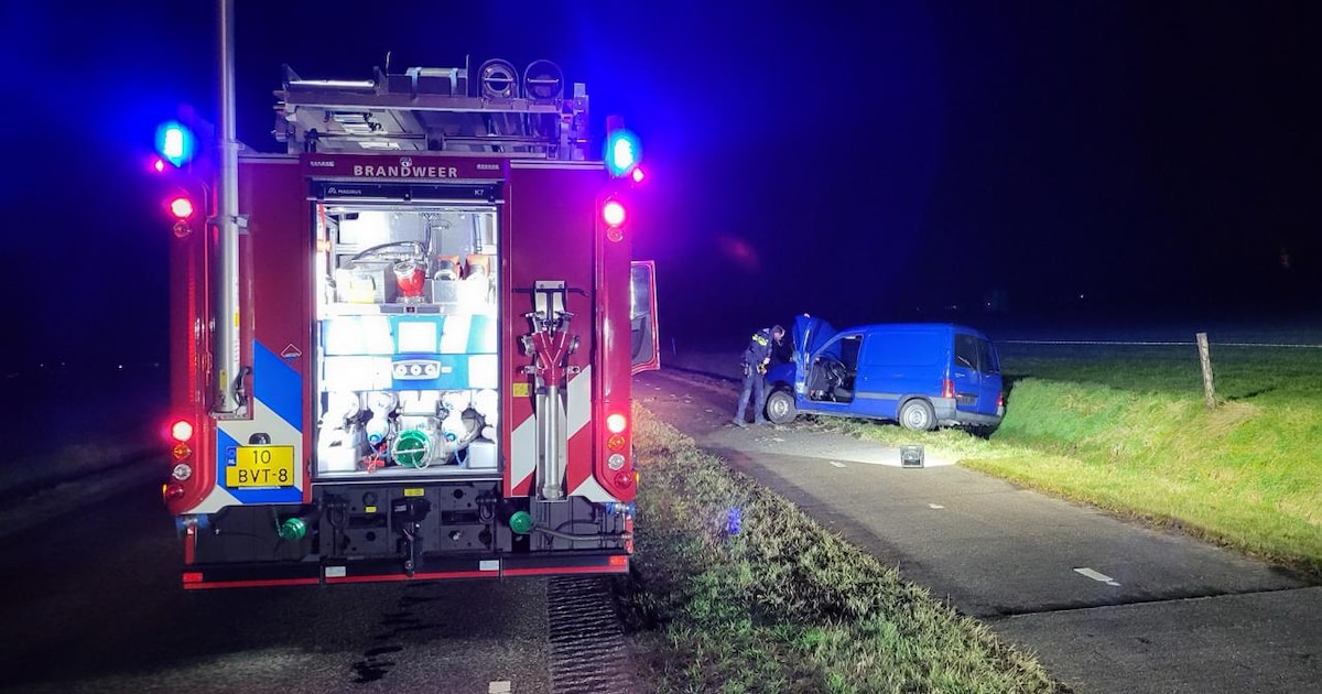 Auto in sloot aangetroffen, bestuurder spoorloos