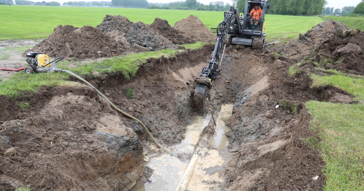 Leidingbreuk zorgt voor chaos: Giesbeek al de hele dag zonder water