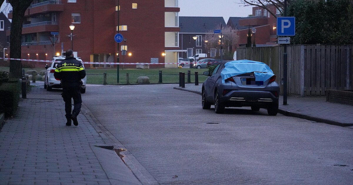 Vluchtauto van schietincident in Oosterhout geparkeerd in Teteringen, buurtbewoner zag jerrycans in 