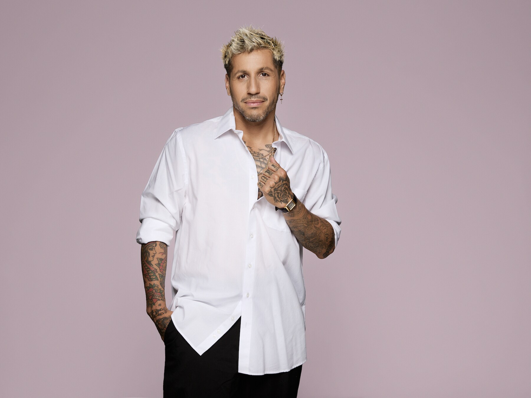 Jody Bernal baalt van daddy belly: ‘Ondanks het trainen wil die niet verdwijnen’