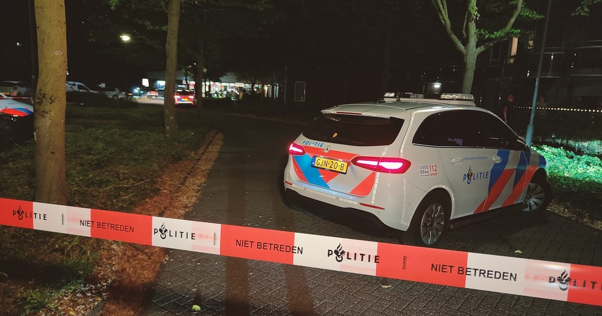 Meerdere knallen in de Greswarenstraat in Reuver, politie start onderzoek