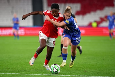FC Twente Vrouwen schiet weinig op met gelijkspel in Lissabon: ‘We hadden de overhand’