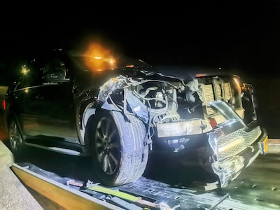 Twee auto’s botsen op Lingeweg in Tiel, niemand gewond