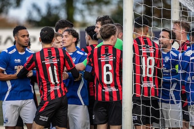 Longa’30 bedwingt FC Winterswijk • Kaartenregen bij VVG’25 • DVC’26 laat sv Grol ontsnappen • Traine