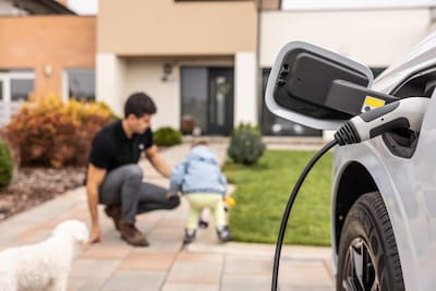 Grid costs could double to 1,200 euros per year: pay attention to when you charge