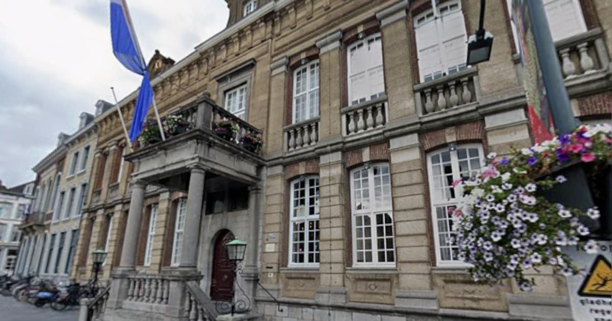 Dialectwandeling in Roermond combineert stadsgeschiedenis met Remunjse taal