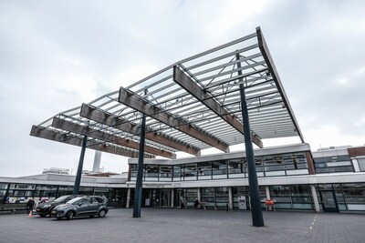 Stortbui zorgt voor wateroverlast in centrale hal van ziekenhuis in Winterswijk