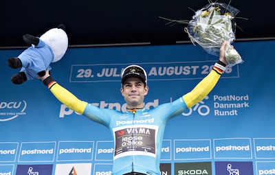 Wout van Aert wint Ronde van Denemarken, laatste etappe voor Pedersen
