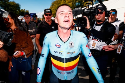 Veelzijdig, zelfverzekerd en in bloedvorm: historische primeur lonkt voor Remco Evenepoel