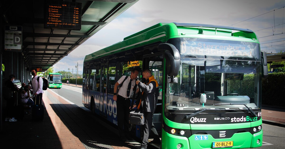 Na een zomer van uitval belooft Qbuzz beterschap: ‘Vanaf maandag weer ...