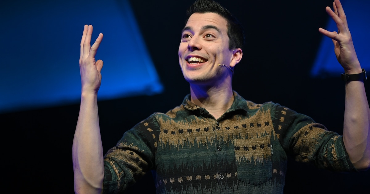 Andries Tunru speelt try-out Ravot in Parkvilla in Alphen aan den Rijn