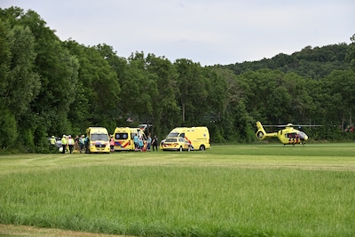 Traumahelikopter opgeroepen na auto-ongeluk in Spijk