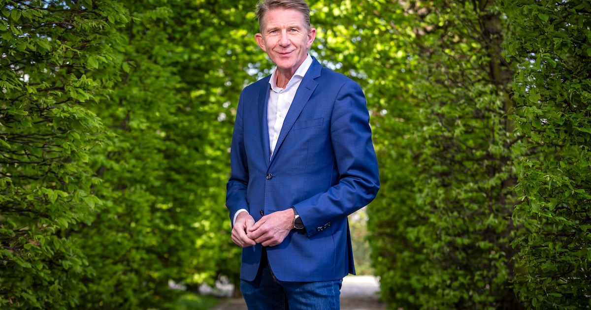 Burgemeester Jack de Vries houdt spreekuur in stadhuis Maassluis