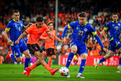 Jong Oranje maakt het zichzelf opnieuw lastig en blijft kansen missen in cruciaal duel