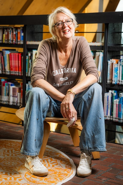 Marian leende 49 jaar boeken uit aan Spijkenissers en gaat nu met pensioen
