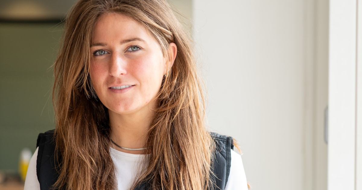 Hij fikste mijn keukenkastje en lamp, we dronken thee en het was gezellig, tot we in bed lagen