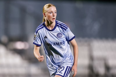 Ajax vrouwen plaatst zich ondanks nederlaag voor hoofdtoernooi Europa Cup, PSV en Feyenoord later in actie