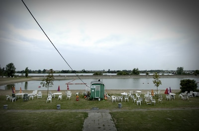 Plonzen in een natuurzwembad en een paspoortpiek: dit staat Steenbergen te wachten in 2027