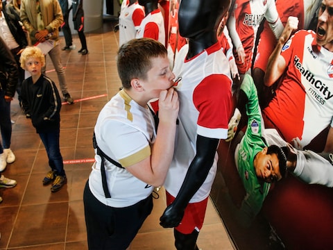 Er is ingebroken bij de fanshop van FC Utrecht.