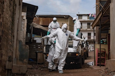Oeganda maakt bekend dat ebola onder controle is, in DRC woedt virus nog altijd verder