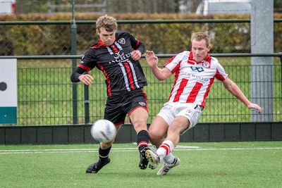 Roters (AZSV) heeft het op zijn heupen • Tiental DVC’26 ‘verdiend’ langs ZZC’20 • ‘vergeten tas’ lei