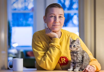 Buikpijn van Joukje (29) bleek onverwachts baarmoederhalskanker: ‘Ga de vaccinatie vandaag nog halen