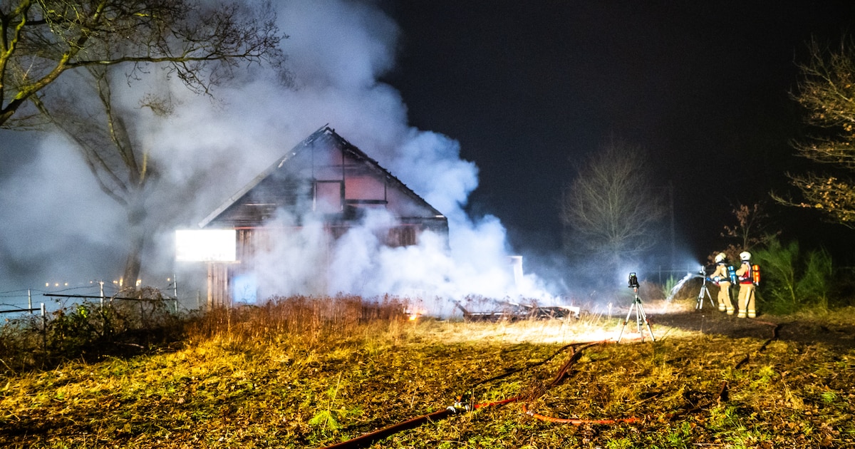 Asbest vrijgekomen bij brand in Hooghalen bij camping De Eikenhorst