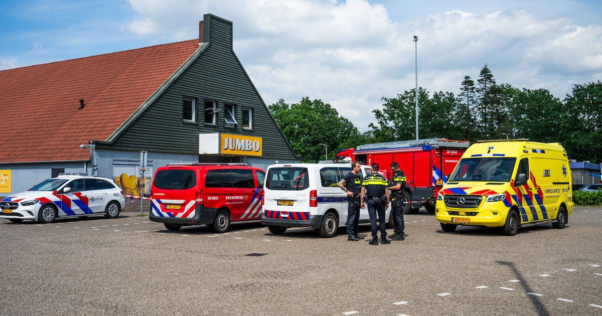 Jumbo in Roosendaal ontruimd na melding van vreemde geur in supermarkt