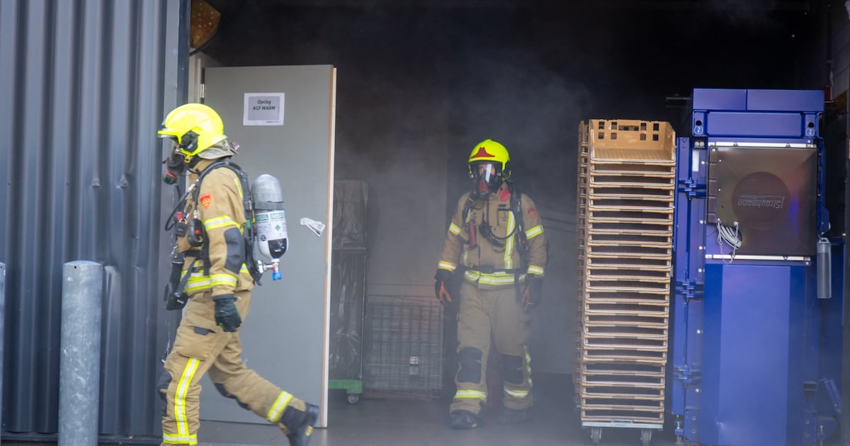Brand in meterkast bij Jumbo supermarkt Maassluis