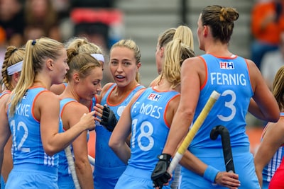 Hockeysters koersen af op zege in openingsduel: Yibbi Jansen verdubbelt voorsprong tegen Chili