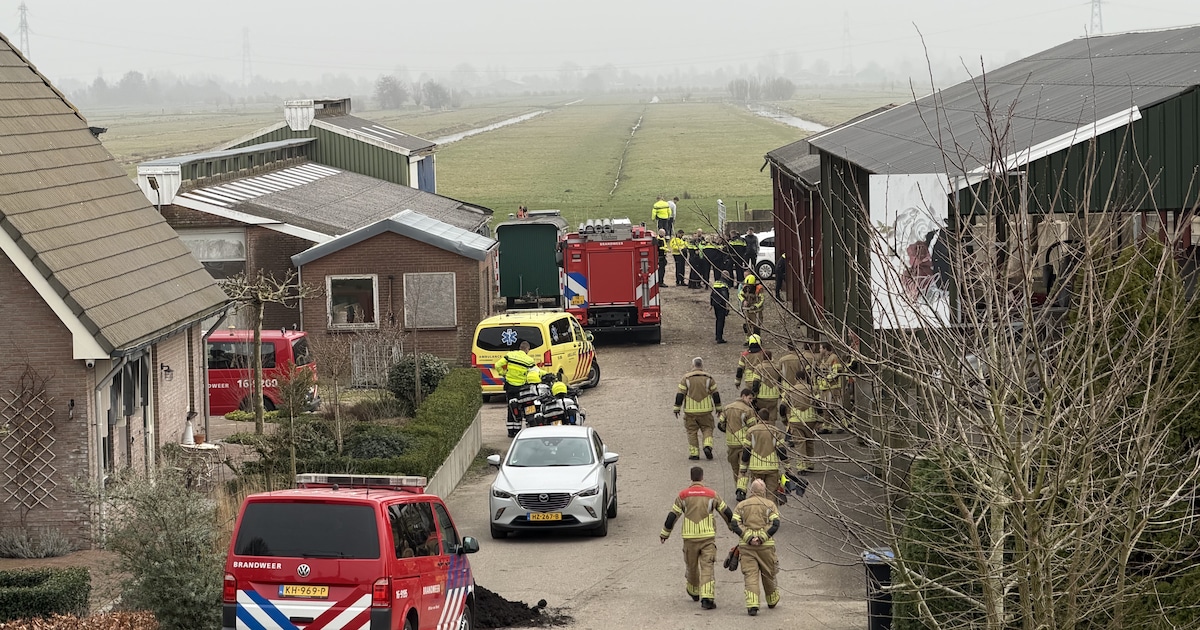 Persoon gewond nadat auto te water raakt in Gouderak