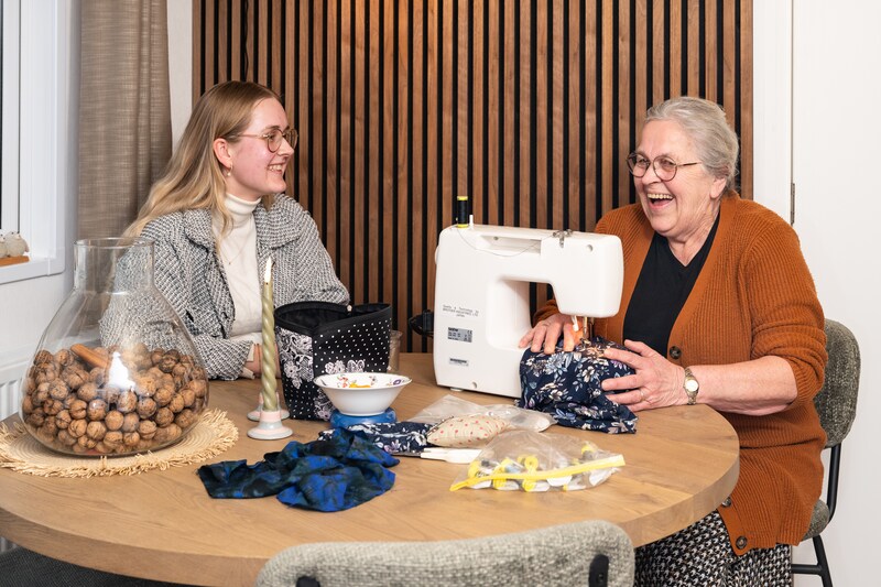 Oma Ria (71) ziet wanneer Maria (19) verliefd is: ‘Ik merkte meteen dat ...