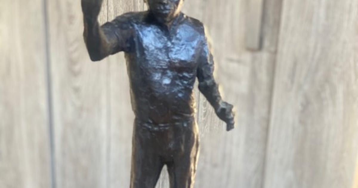 Zeerobben JO19-1 en roeiteam Okke Hel strijden om Hotze Schuil Trofee in Harlingen