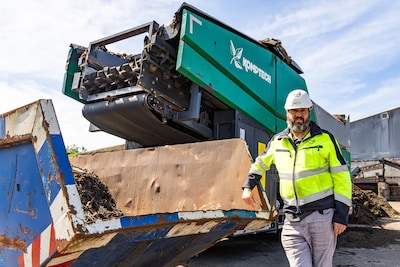 Compost uit de Hoek: van Westlands afvalprobleem tot grondstof waar Tesla-rijders hun kofferbak voor