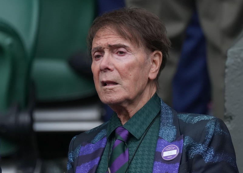 Cliff Richard behandeld voor prostaatkanker | Show | AD.nl