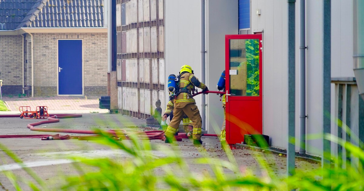 Brand in schuur bij agrarisch bedrijf in Hem